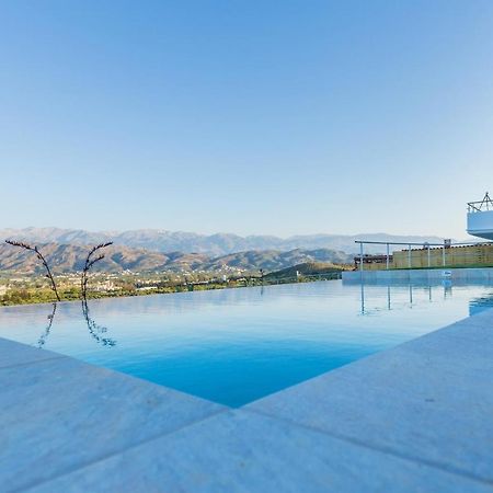 Villa Oasis Galatás Buitenkant foto
