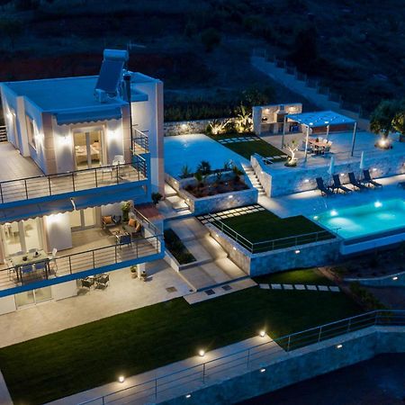 Villa Oasis Galatás Buitenkant foto